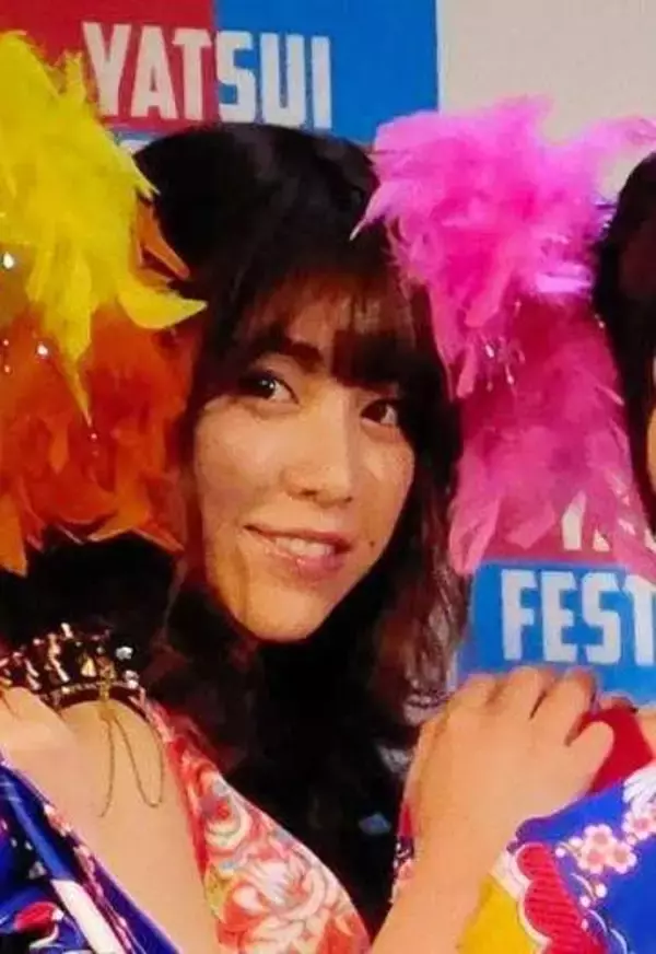 クロちゃんに告白黒歴史を持つ元グラドルが宅建合格　激カワ証明写真入り宅建士証を公開　「パリッとしててカッコいい」「美人さん」SNS称賛の声