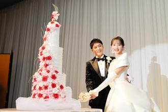 三田寛子が号泣　長男・中村橋之助と能條愛未の披露宴で感極まる　夫・中村芝翫「2人は本当に幸せ者」