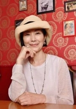 ええっ？！こんな美少女がいたのか！64歳女優　「昔の自分」を公開→「本当に綺麗」と反響　「大人の世界嫌いでした」と告白