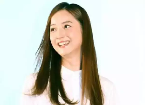 2児ママ佐々木希　ヴィトン×デニム「カジュアルな感じで好き」　ブレスレットもヴィトン