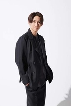 相葉雅紀が野球チーム監督に！長嶋茂雄氏推薦の実話小説映画化で主演　元メジャーリーガー井口氏らからノック指導　チームと練習で役作りも　