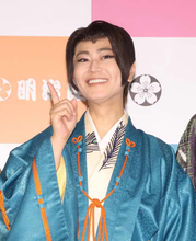 氷川きよし、実力派俳優との共演で「緊張して（稽古期間の）途中で熱が出た。更年期かも（笑）」