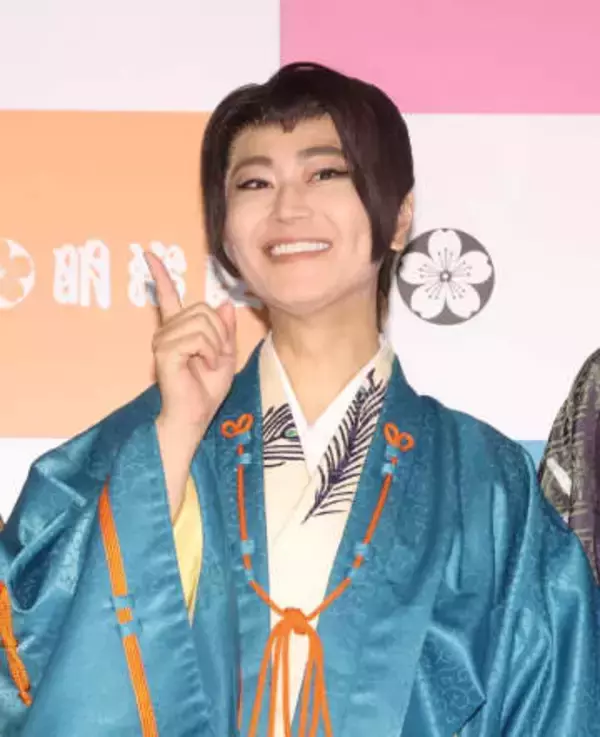 氷川きよし、実力派俳優との共演で「緊張して（稽古期間の）途中で熱が出た。更年期かも（笑）」