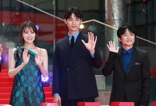 福士蒼汰が「ものすごく気まずかった」撮影　志田彩良とのプロポーズシーンでハプニング