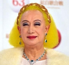 美輪明宏さんは「落ち目と言われるようになってからも、変わらず接してくださった」とヒロシが追悼