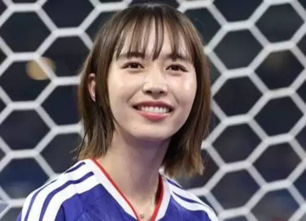 「眼鏡姿もキュート」「綺麗な汗もグッド」井桁弘恵　熱中スポーツの大会出場で汗だく姿にファンから反響