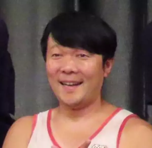 「新しい僕の相棒！」元体操選手の芸人が真っ赤なポルシェ納車に反響「ぴったり似合ってます」「憧れの車！」