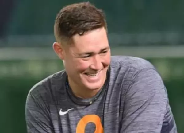 巨人・リチャード「すき焼き鍋うどん」3.2キロを平らげる　浅野翔吾もチャレンジ　檀れい「果敢に挑戦されていてスゴい」