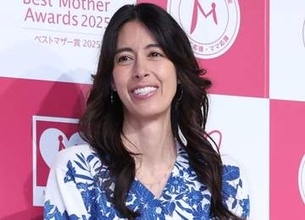 森泉　8歳娘が5回目のバレエ発表会、シャネルの上着で上品＆可愛いママ　10歳上夫は意外な職業