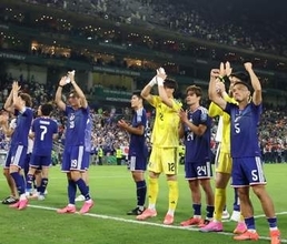 モデルかと！現地にいたんだ！W杯日本戦にTVとは別人のロング髪美人アナ　8頭身162cm「プライベートで」