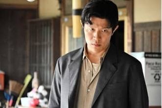 また凄い長身美人が！日9【リブート】巨悪・合六の妻役女優に騒然　久々の姿に「福山雅治の奥様！」「まさかすぎる」「相変わらずお綺麗」「どうなる」