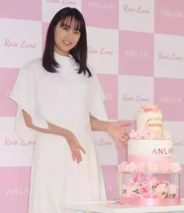 山本美月　美顔器のアンバサダーに「自分の肌に自信が持てた」