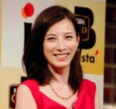 「久々に見たけど変わらなすぎてびっくり」TVごぶさた3児ママ女優が43歳に「永遠に可愛い♥」「ずっと綺麗で可愛い」驚きの声