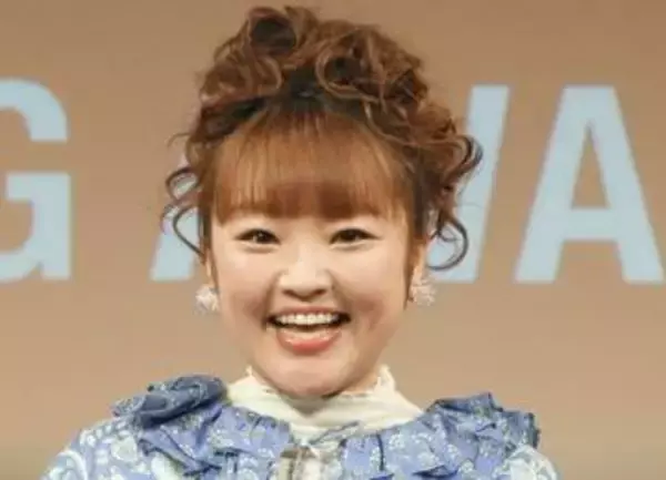 柳原可奈子　脳性まひ公表の長女送迎で万全雨対策に「本当にお疲れ様です！」「パワーもらえます♥」「私も頑張る！！」