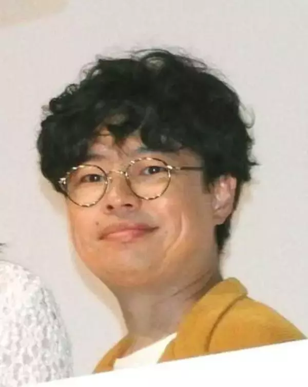 2児パパ人気俳優が家族で初ハワイ　エコノミー席機内で楽しく食事、仲良し伝わる～♥　妻はモデルの浜野謙太