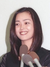米国在住中村由真56歳　8年ぶり再会の女優に「全然変わってない」驚く　有名俳優と結婚→長男は「豊臣兄弟！」俳優に