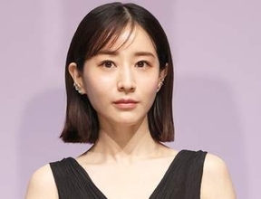 久々お姿！田中みな実、椿山荘に現る！　抹茶コーデにすっぴん風メイクの透明美肌が神レベル　滝沢カレンと抹茶アフタヌーンティ「一緒に♡」