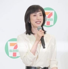 天海祐希　自らの発言でビックリ「嵐のお2人が…」「あれ、言って良いのかな？」嵐は5月末に解散