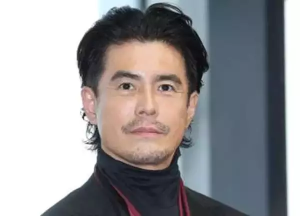 伊藤英明、意外な政治家と2ショットで反響呼ぶ「日本の未来や文化について有意義なお話を」