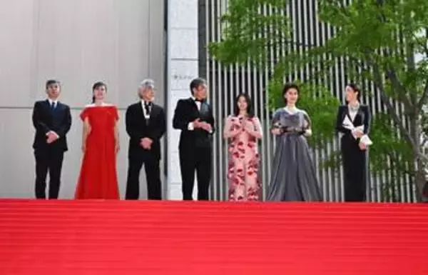 舘ひろし主演映画「免許返納！？」でマネジャー役・西野七瀬にお願いしたこと　