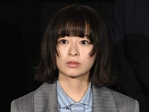 森七菜　デコルテあらわ！黒のチューブトップドレスで魅了　吉岡里帆も反応「見たかったなぁ」