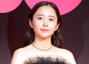 堀田真由28歳　アミューズ退所を発表「自分の可能性を信じ、新たな挑戦を重ねていきたいと思います」