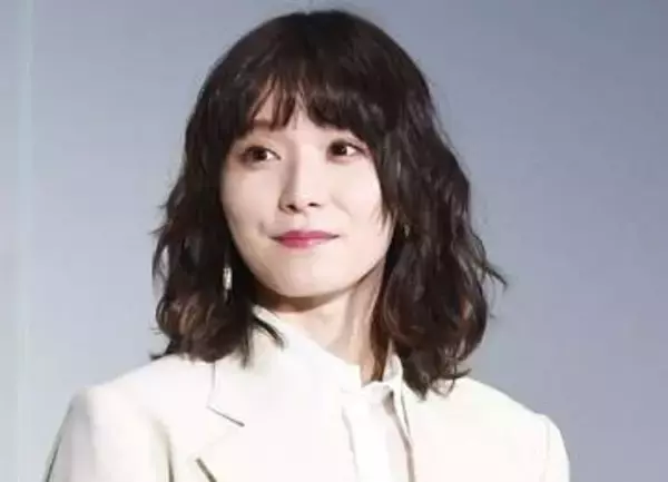 えっ？！予告映像に衝撃…激変姿の患者は大物歌手だった！ネトフリ「ダウンタイム」で髪ボロボロ整形患者の気迫姿に身震い