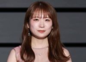 秋元真夏「酔い」自撮りショットが大反響「ほろ酔いかわいすぎかよ」「顔真っ赤のまなったんも愛おしい」