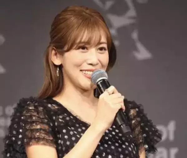 「おへそがかわいい♥」　元NHKアナがジョーダンユニコーデでG戦観戦報告「明日は勝ちたい！」　SNS反響「ショート丈もあるんだ！」