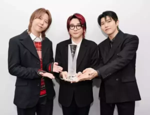 Mrs．GREEN　APPLE　史上初100億円超え！デジタルランキング期間内売上　オリコン年間ランク