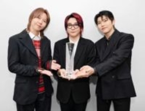 Mrs．GREEN　APPLE　史上初100億円超え！デジタルランキング期間内売上　オリコン年間ランク