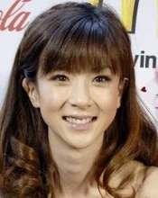 13歳年下夫はJRA騎手のほしのあき　夫が贈った鞭を使ってトレーニング「しなりが最高」と先生　「こーせいくん」結婚から15年、ラブラブ変わらず