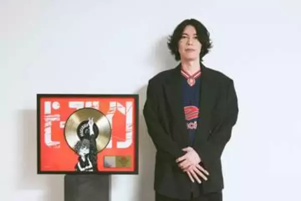 米津玄師「ヒロアカ」OP曲で「ピースサイン」ゴールド認定　日本語詞楽曲唯一のRIAA3冠　アーティストに