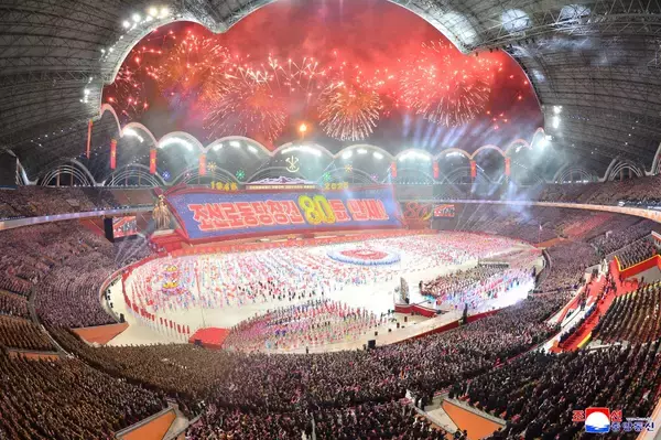 「人間性を奪う奇怪なショー」金正恩のマスゲームに根強い批判