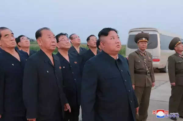 「見守る女性らが次々に失禁」空から見られていた金正恩の公開処刑