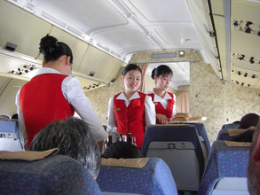 北朝鮮の観光客受け入れ、統制容易な「空路」先行…鉄道は様子見