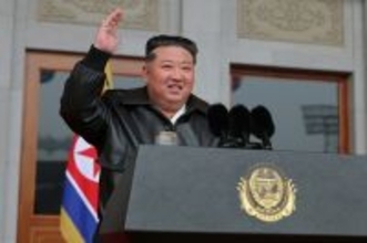 絶対忠誠を叫ばせて80周年—金正恩が若者を締め付ける理由と「静かな離反」
