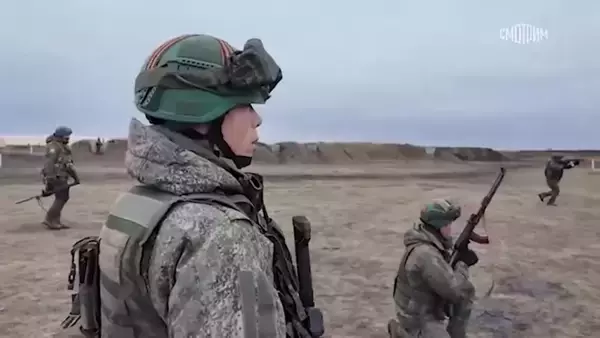 「英雄」だが「危険人物」 ロシア派遣北朝鮮兵、本国で微妙な処遇