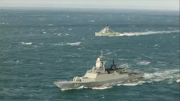 ロシア艦、制裁下のタンカー護衛　キューバへ原油輸送強行　米軍と対峙、緊張高まる