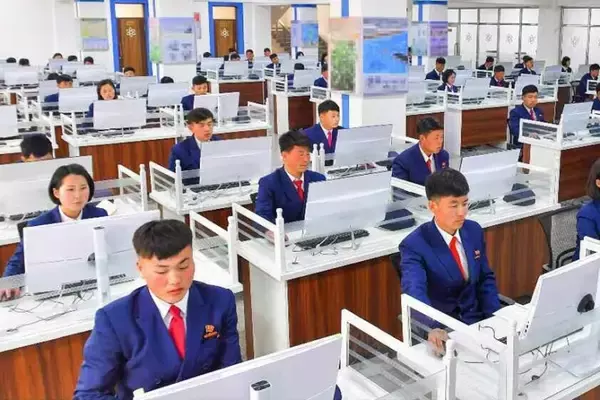 「教師たちも困惑」北朝鮮、中高生への反米教育を強化…音楽・美術でも日常的に