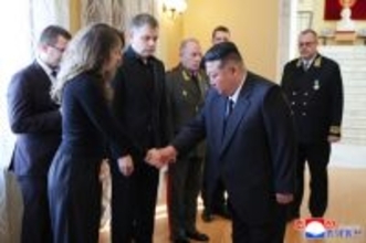 金正恩氏、ロシア大使館を弔問　マツェゴラ大使死去で哀悼