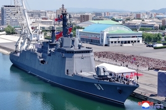 北朝鮮の新型駆逐艦、日本海から黄海に配備変更か…金正恩氏「基地不足の克服を」