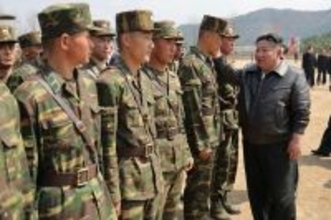 「腹が減ったまま走れ」北朝鮮軍、栄養不足で戦闘不能に
