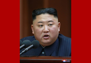 「国家の威力を強化」北朝鮮紙、金正恩氏讃える社説