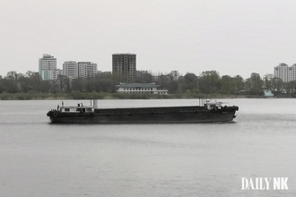 １年以上ぶりに輸入を再開した北朝鮮、輸出はなお停止状態