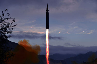北朝鮮、極超音速ミサイル発射と発表「防衛力を全面強化」