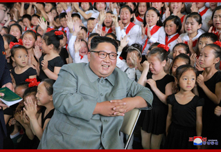 軍を支援「ドングリ戦闘」に苦しめられる北朝鮮の子どもたち