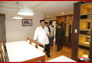 「平屋の方がマシ」北朝鮮国民が金正恩の高級マンションを酷評