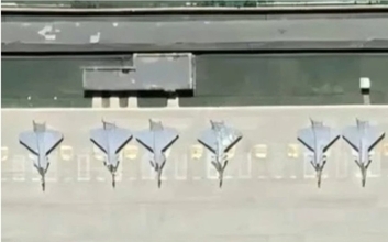 中国軍「謎の新型ステルス機」写真の正体は…米軍事メディアが報道