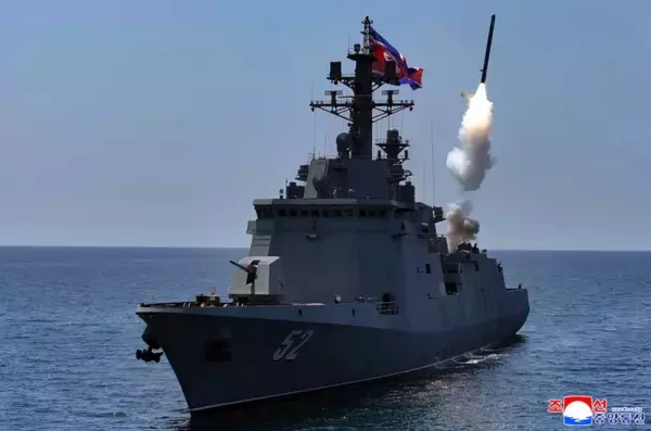 横倒れからまさかのミサイル発射…金正恩「激怒の駆逐艦」が復活したが…